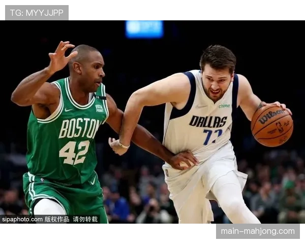 独行侠点名战术精准打击，第三节一波流完成对骑士复仇